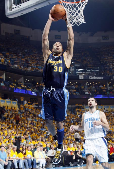 需我们细细 需我们细细