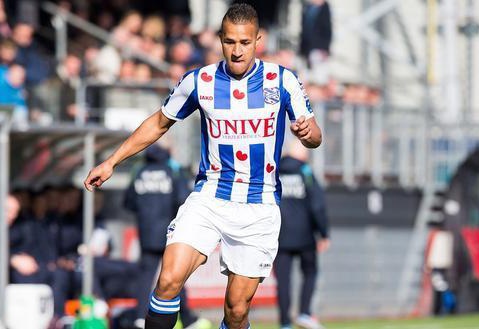 鹿队的中锋 鹿队的中锋